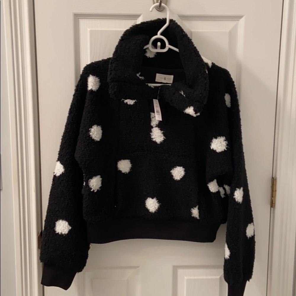 Lou and Grey dotted fleece popover NEW WITH TAGS